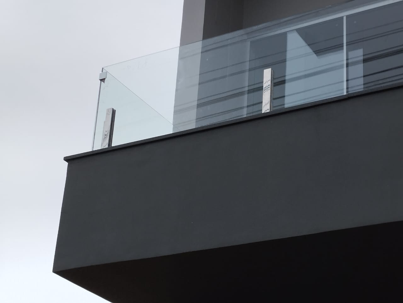 Fachada Skyline em vidro e alumínio - Projeto Vidrocenter